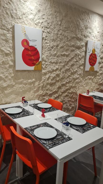 Restaurace v ubytování LITHOS ROOMs