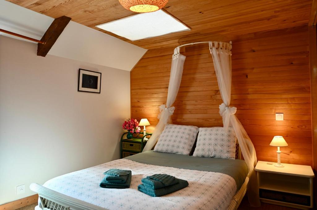 Séjour chez l'habitant Chambre d'hôte Keriden , Pleudihen, France - 27  Commentaires clients . Réservez votre hôtel dès maintenant ! - Booking.com