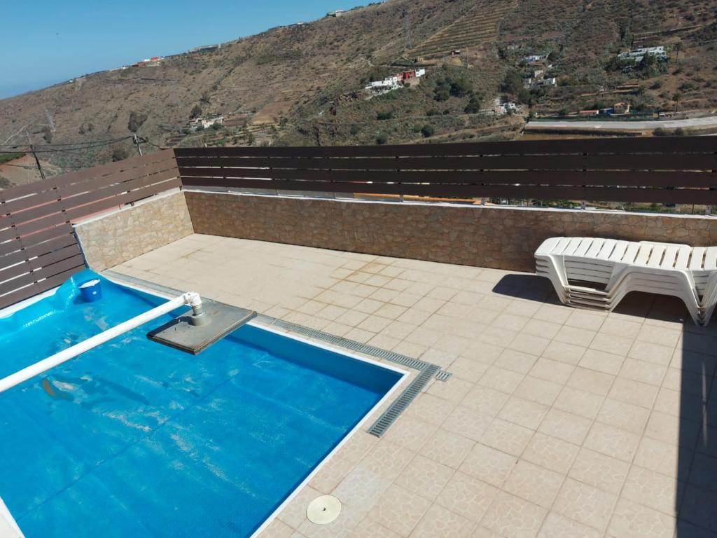 Bazén v ubytování El Recoveco de La Solana nebo v jeho okolí