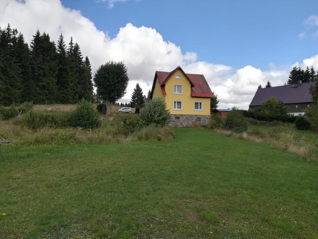 Budova, kde se prázdninový dům nachází