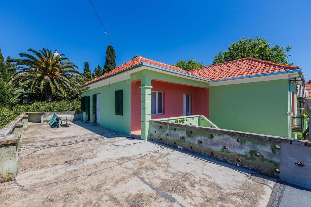 Budova, kde se apartmán nachází