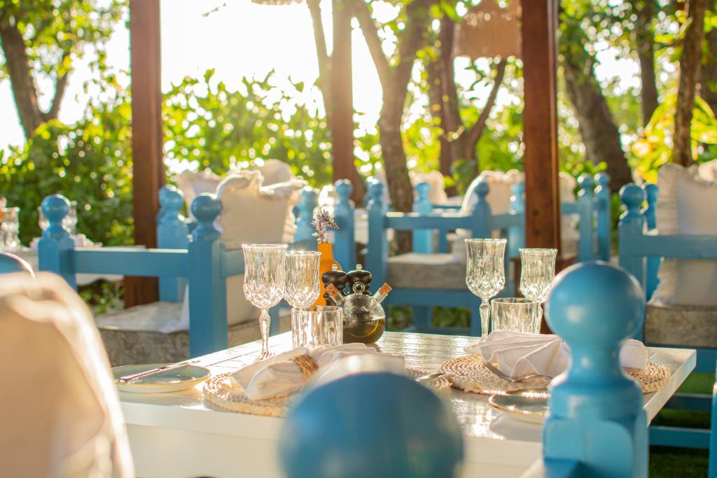 Restaurace v ubytování Malahini Kuda Bandos Resort