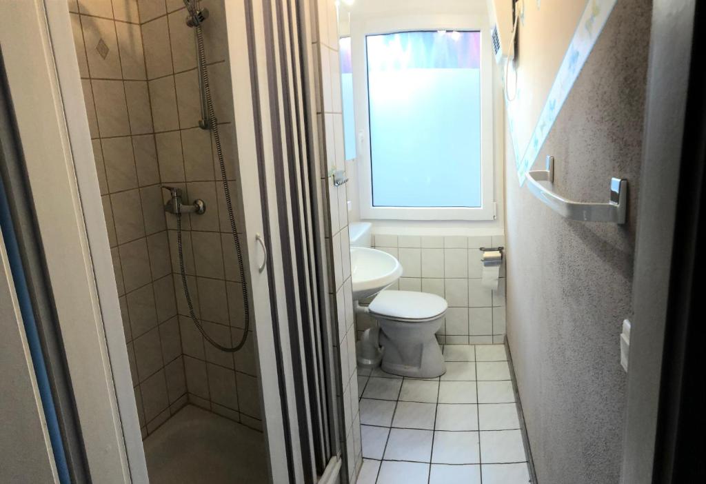 Koupelna v ubytování Ferienhaus Zeulenrodaer Meer