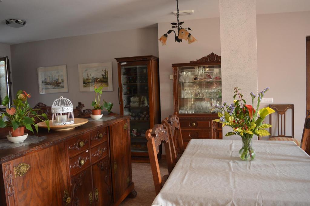 A bed or beds in a room at el calero