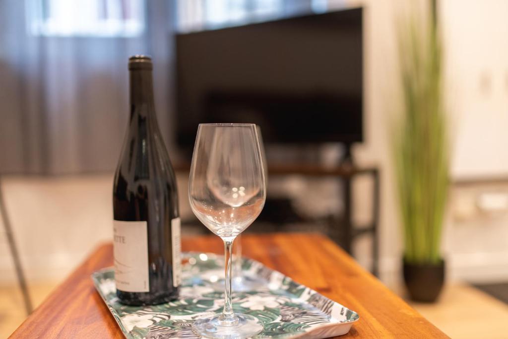 Nápoje v ubytovaní KASA LOFT CENTRE 2 - WIFI et TV - Confortable et stationnement gratuit à proximité