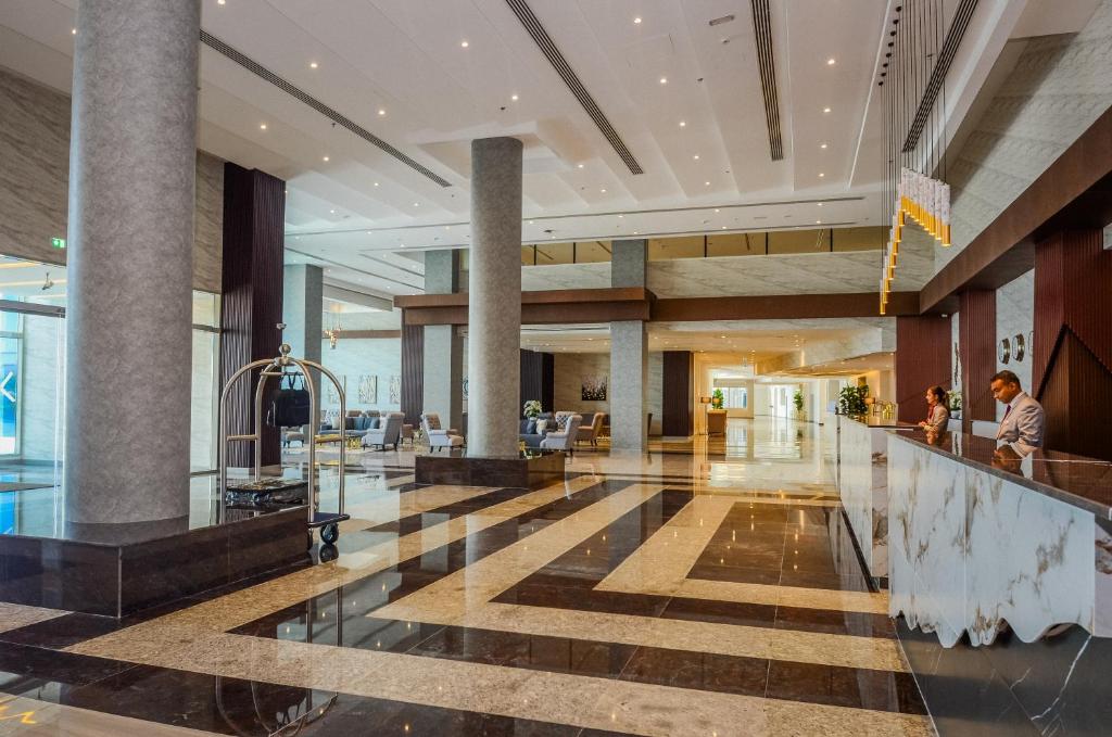 VOGO Grand Hotel Formerly Best Western Plus Hotel Dubai Academic City - Resim 13
