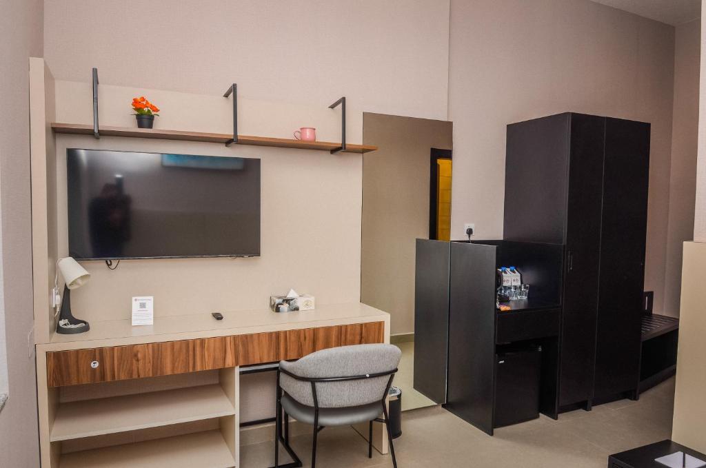 VOGO Grand Hotel Formerly Best Western Plus Hotel Dubai Academic City - Resim 39