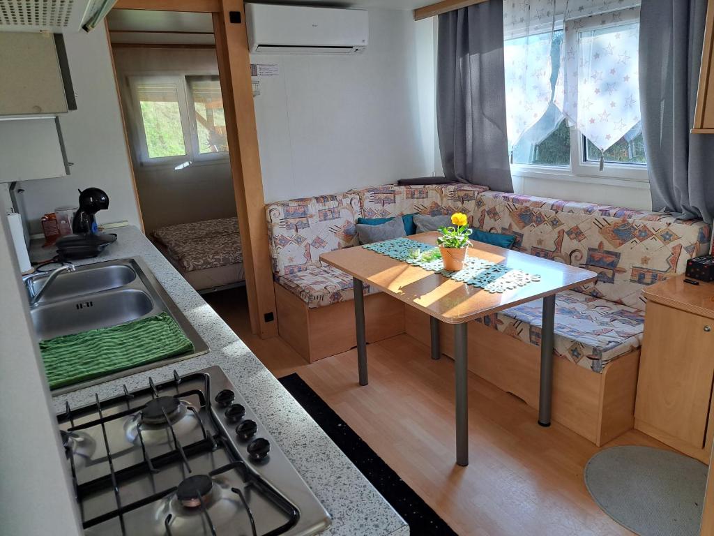 Kuchyň nebo kuchyňský kout v ubytování Lexi Zen House