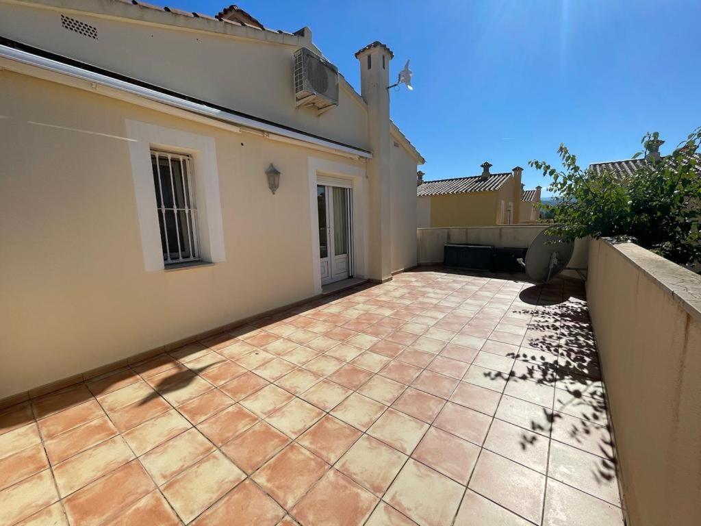 Oliva Nova Golf Valencia, Arroyomolinos – Bijgewerkte prijzen ...