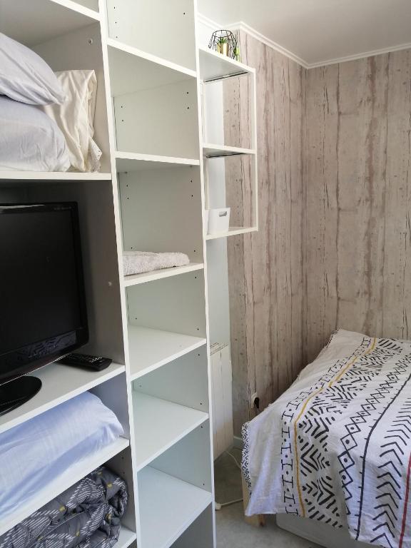 Au PeTiT BoNhEuR Cauterets centre-ville - One-Bedroom Apartment