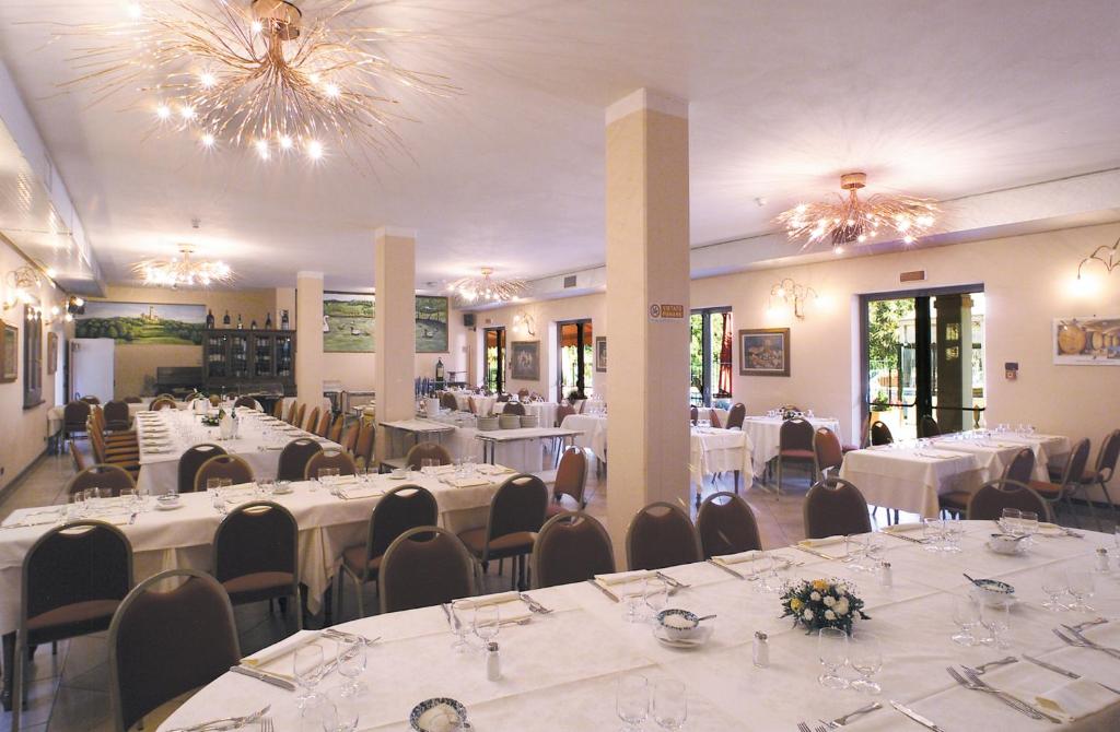 Restaurace v ubytování Hotel Lago Verde