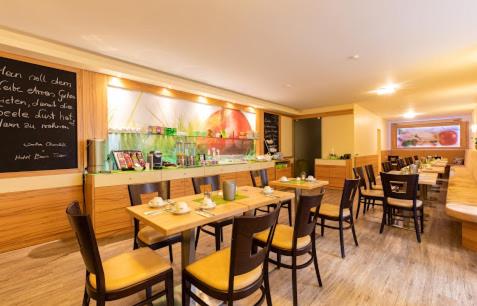 Restaurace v ubytování Hotel Bauer