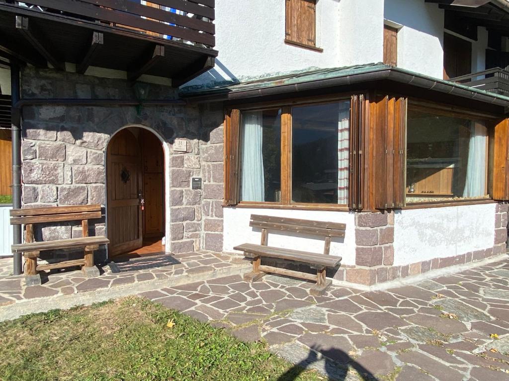 Budova, v ktorej sa apartmán nachádza