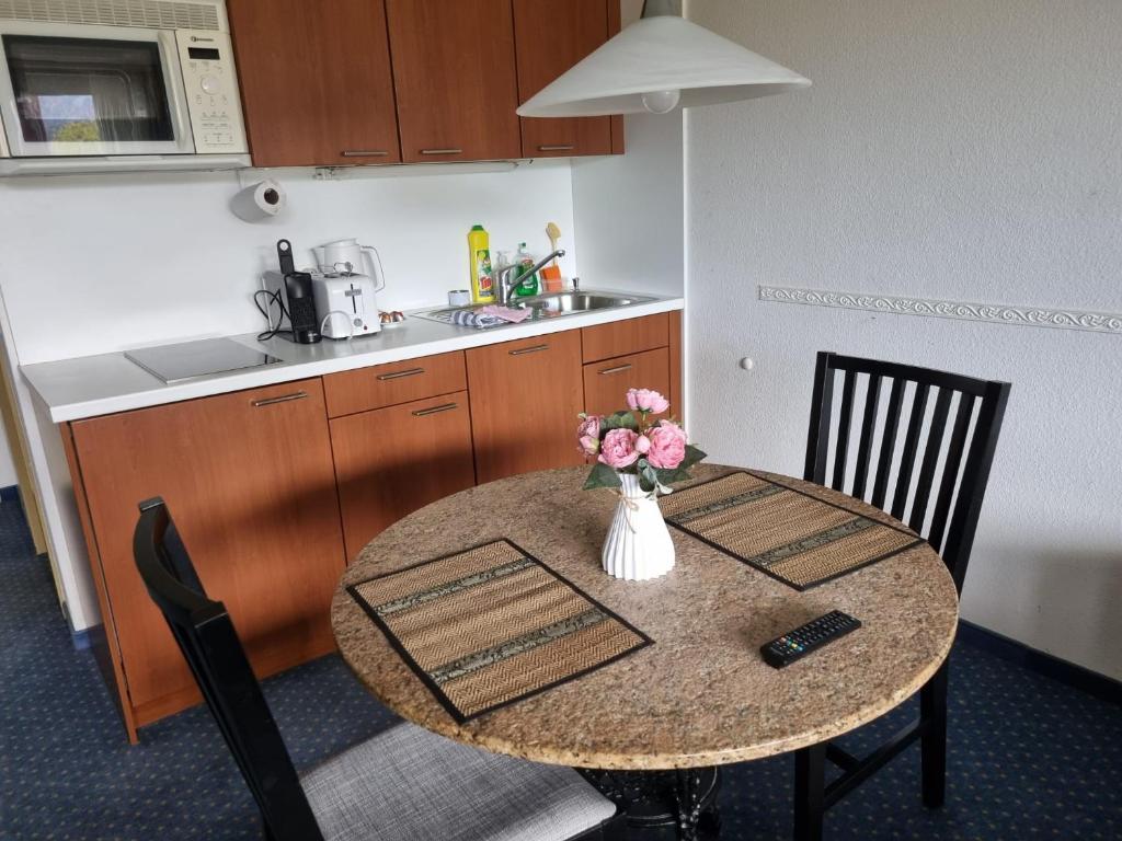 Kuchyň nebo kuchyňský kout v ubytování priv. Apartment bei Swiss Holiday Park