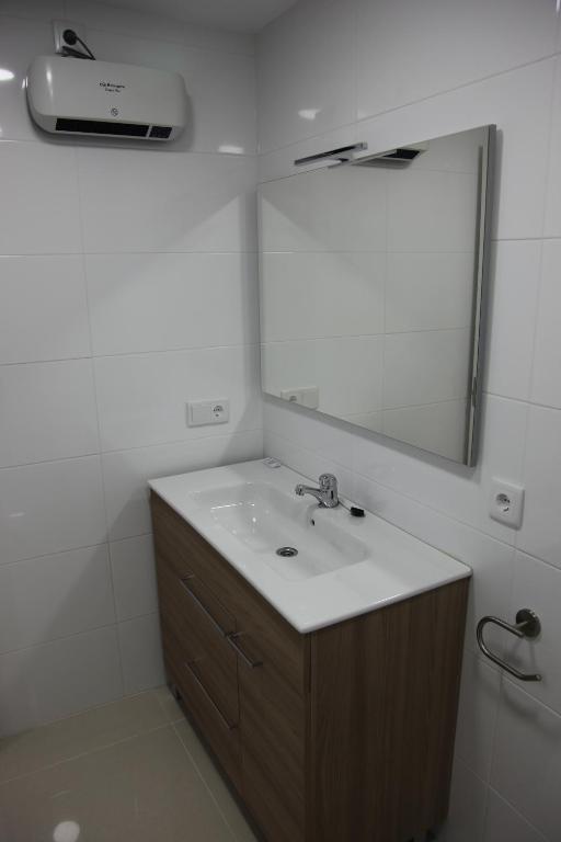 Koupelna v ubytování Apartamentos Alogia, Pastora, Yerbater