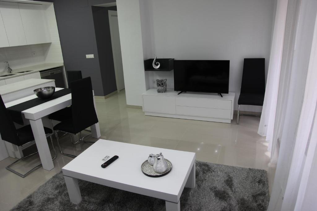 Kuchyň nebo kuchyňský kout v ubytování Apartamentos Alogia, Pastora, Yerbater