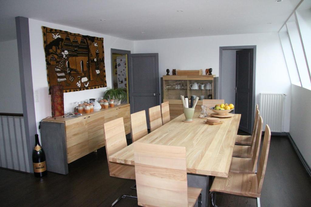 Posezení v ubytování Chambre D'hôtes Les Epicuriens