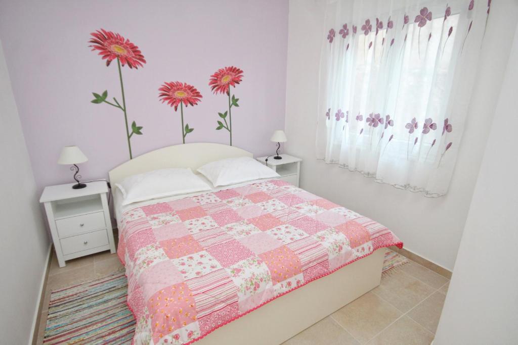 Fotografia z galérie ubytovania Apartments by the sea Rastici, Ciovo - 9208 v Trogiri