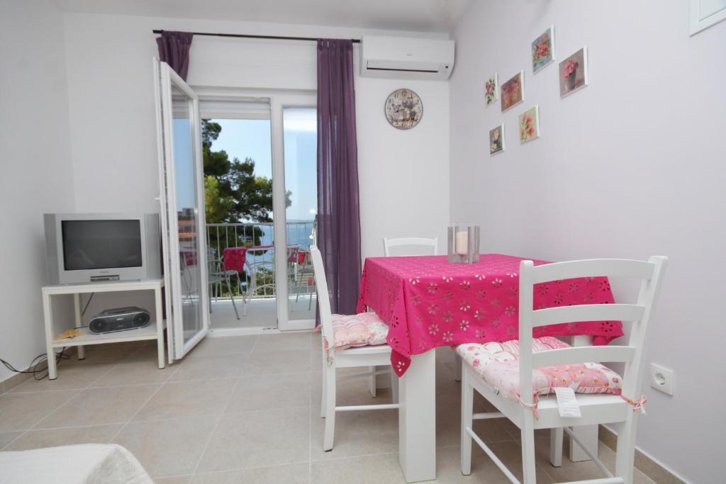 Fotografia z galérie ubytovania Apartments by the sea Rastici, Ciovo - 9208 v Trogiri