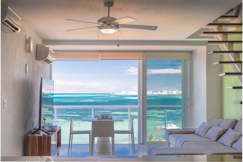 luxury apartments cancun