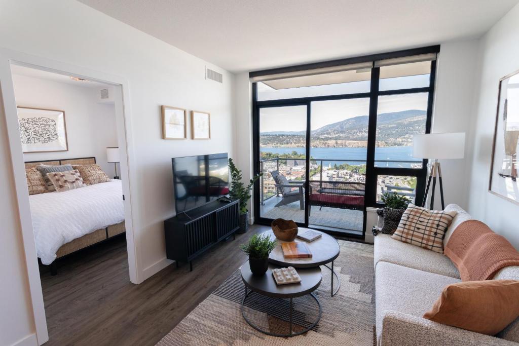 Awesome View 21 two bedroom one bath downtown lake view near beach