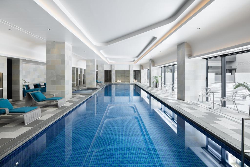 Πισίνα στο ή κοντά στο Fuji Speedway Hotel, in The Unbound Collection by Hyatt