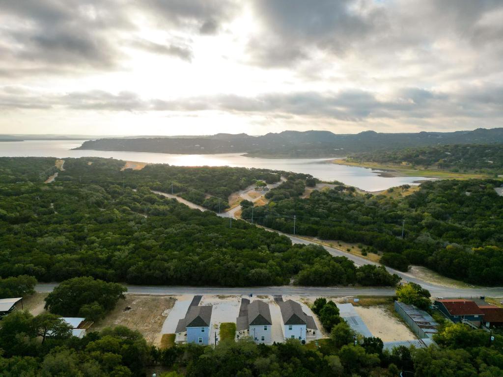 Lakeshore Retreat - Casa De Tres Dormitorios