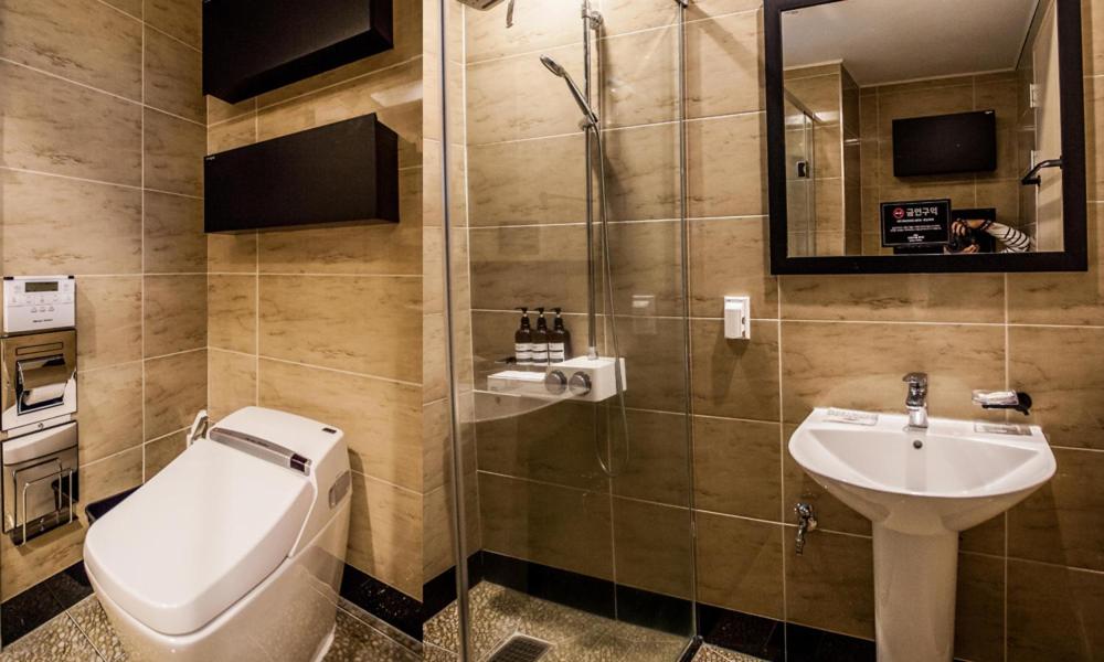 Koupelna v ubytování Cutie Pie Hotel