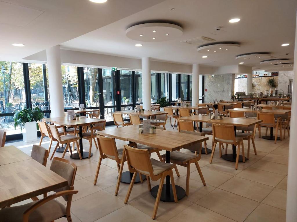 Gartenhotel Altmannsdorf - Resim 34