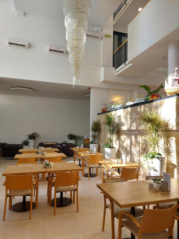 Gartenhotel Altmannsdorf - Resim 35