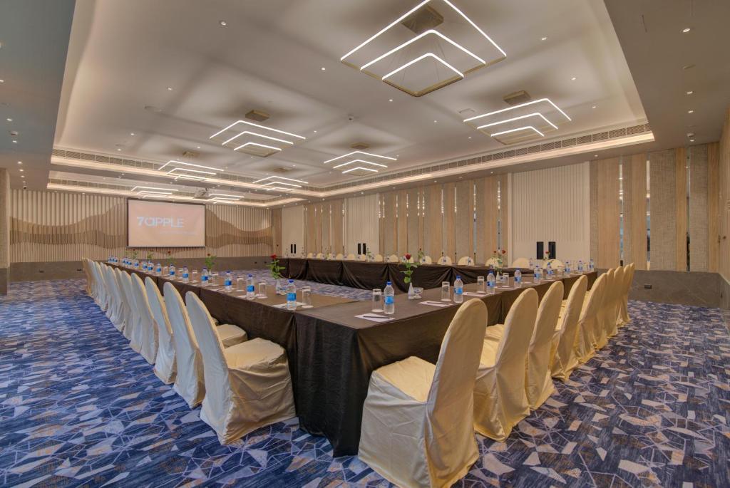 Konferenční prostory v ubytování 7 Apple Hotel Nashik