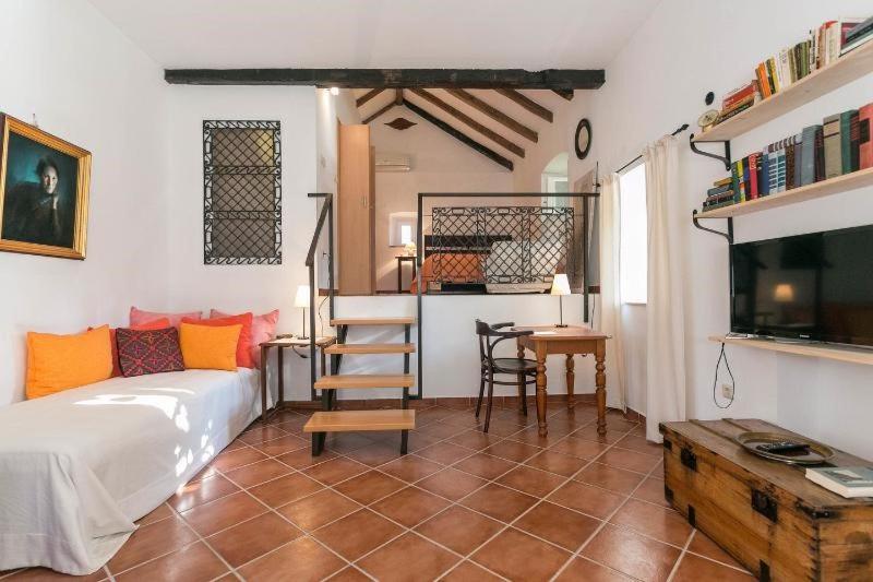 Posteľ alebo postele v izbe v ubytovaní Rural villa Forest with private pool near Dubrovnik