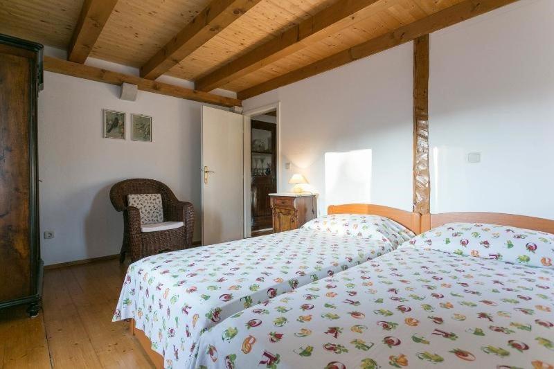Posteľ alebo postele v izbe v ubytovaní Rural villa Forest with private pool near Dubrovnik