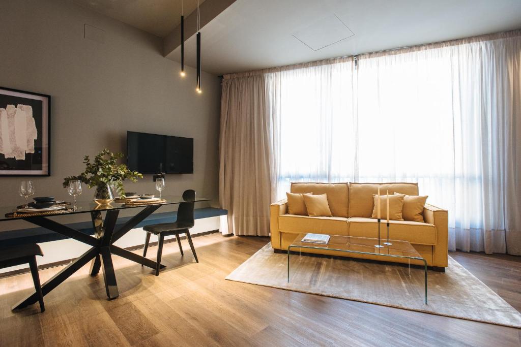 Muralla Sevilla Suites By Lola - Deluxe Apartment With Shower