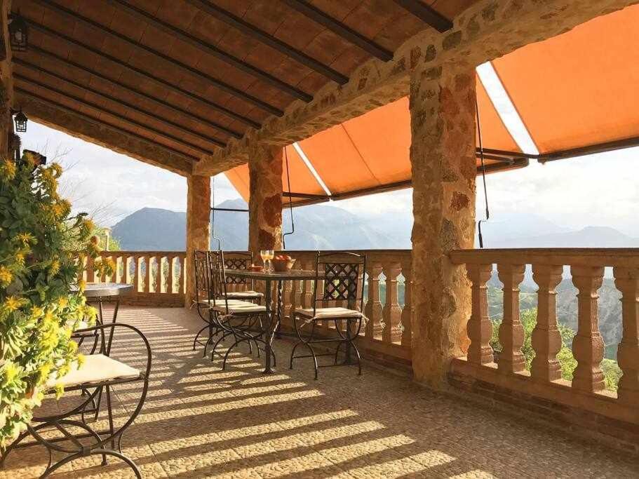 Balkon lub taras w obiekcie El Valle Dorado