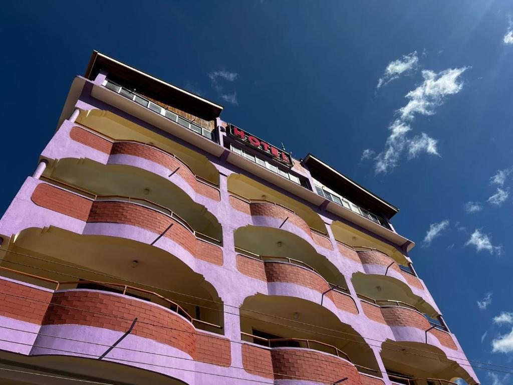 Budova, kde se hotel nachází
