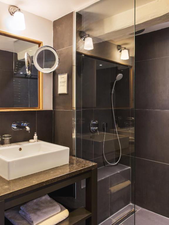 New Hotel Roblin - Resim 34