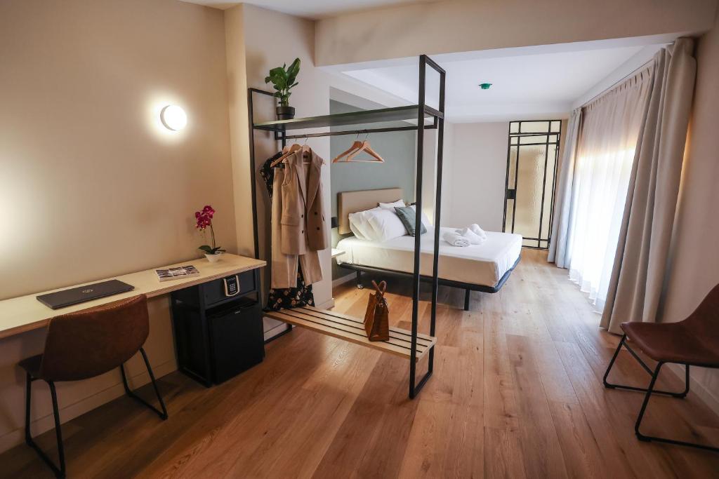 Mythic Valencia - Resim 24