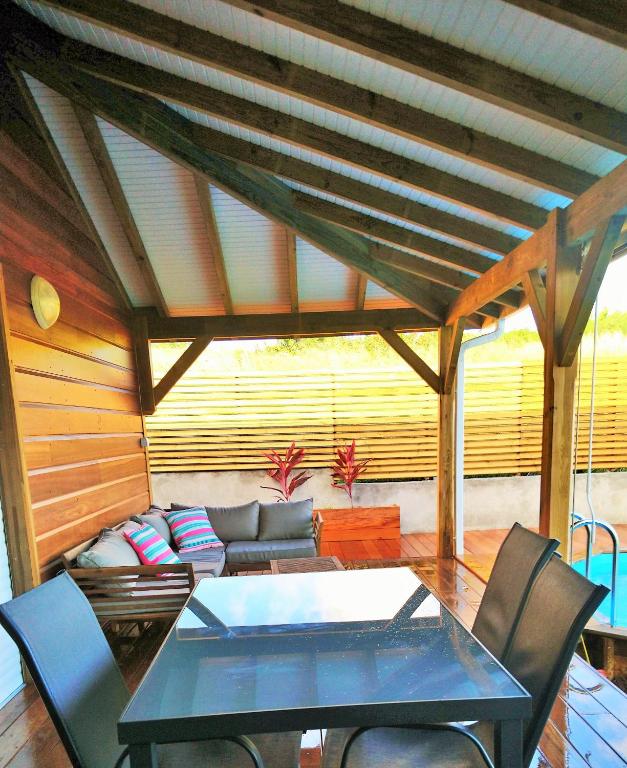 Posezení v ubytování Maison Piscine personnelle vue mer COSY