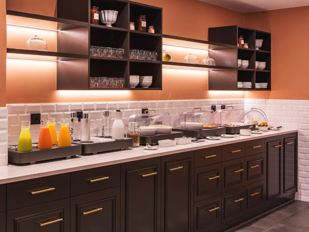 New Hotel Roblin - Resim 40