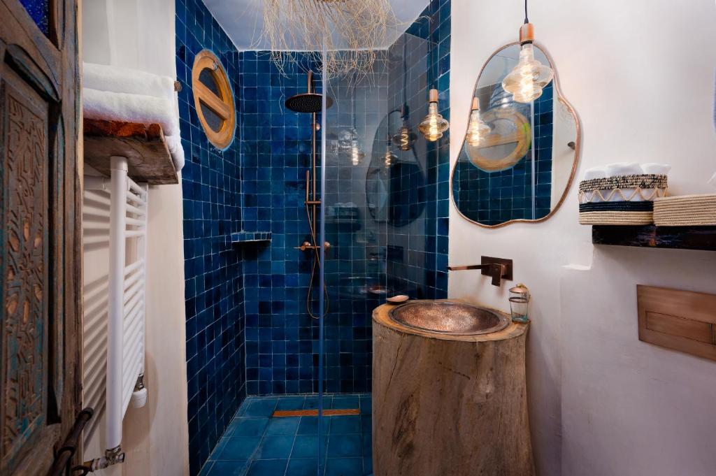 Ванная комната в Mama Lova Hôtel, Riad, Restaurant & Spa
