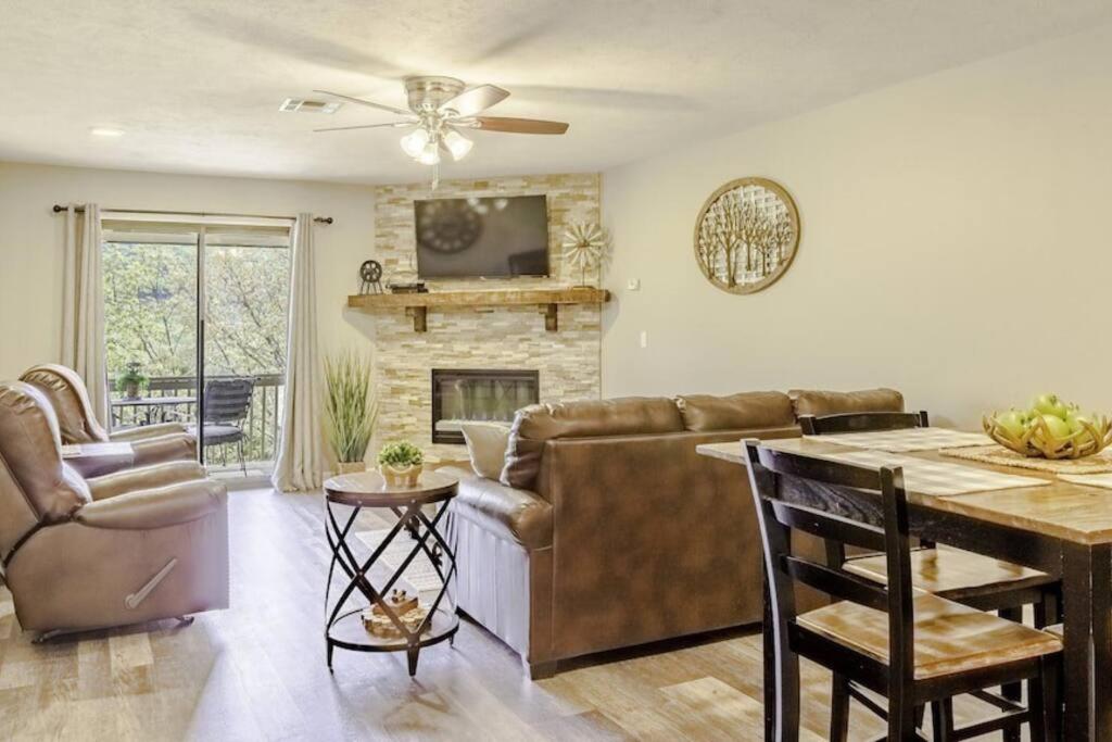 Beautiful Condo in the Trees Pointe Royale Golf Village, Branson (updated prices 2024)