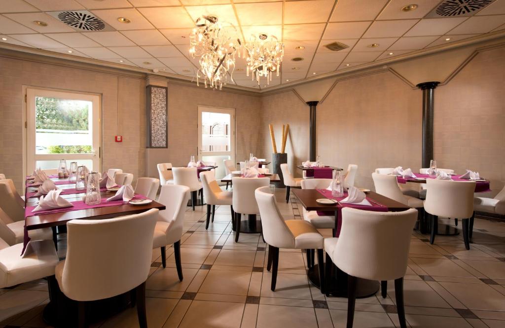 Posezení v ubytování Leonardo Hotel Köln
