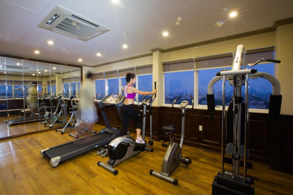 Fitness centrum a/nebo fitness zařízení v ubytování Chalcedony Grand Hotel