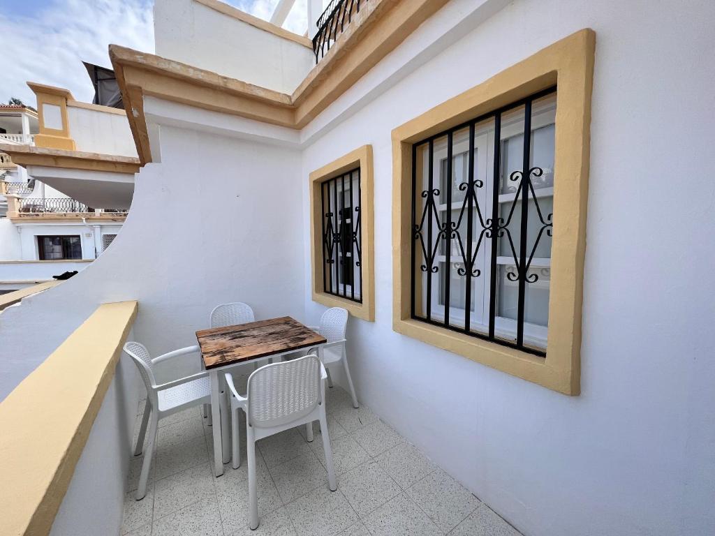 Balkón nebo terasa v ubytování BRIGHT AND QUIET WINDSOR PARK APARTMENT
