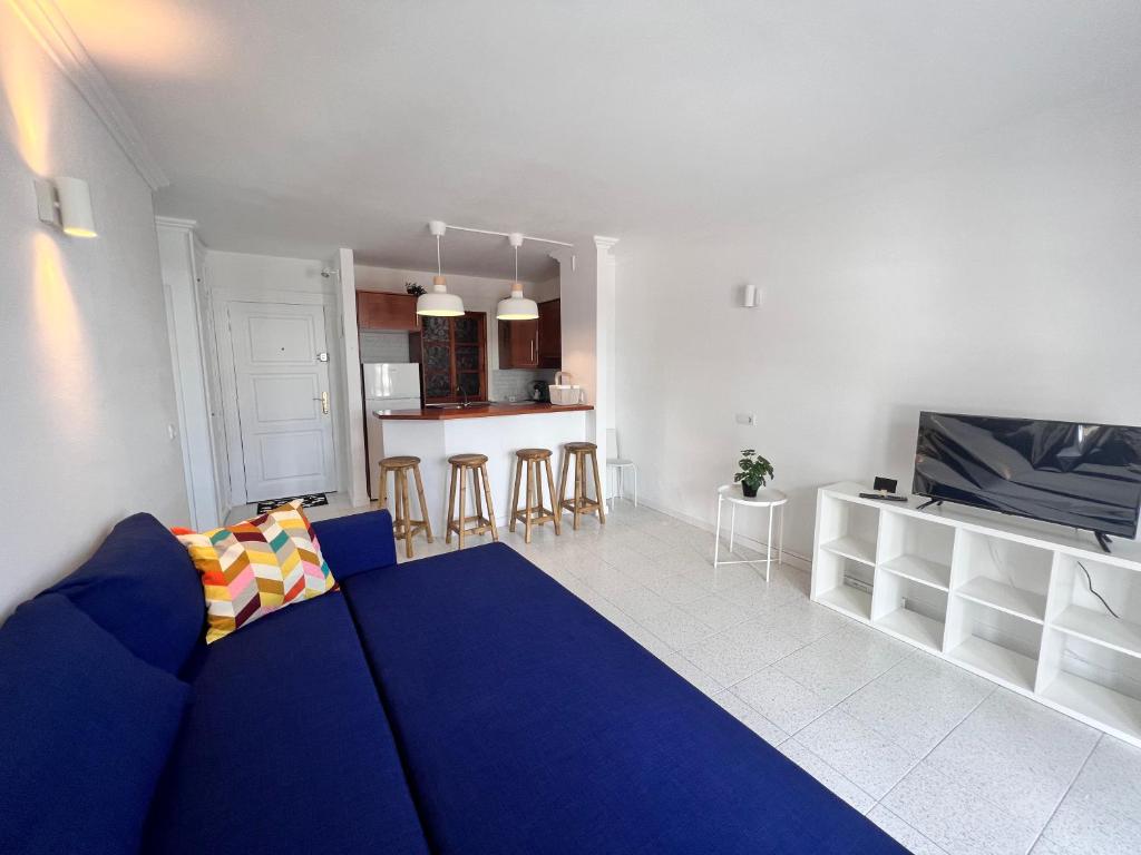 Postel nebo postele na pokoji v ubytování BRIGHT AND QUIET WINDSOR PARK APARTMENT