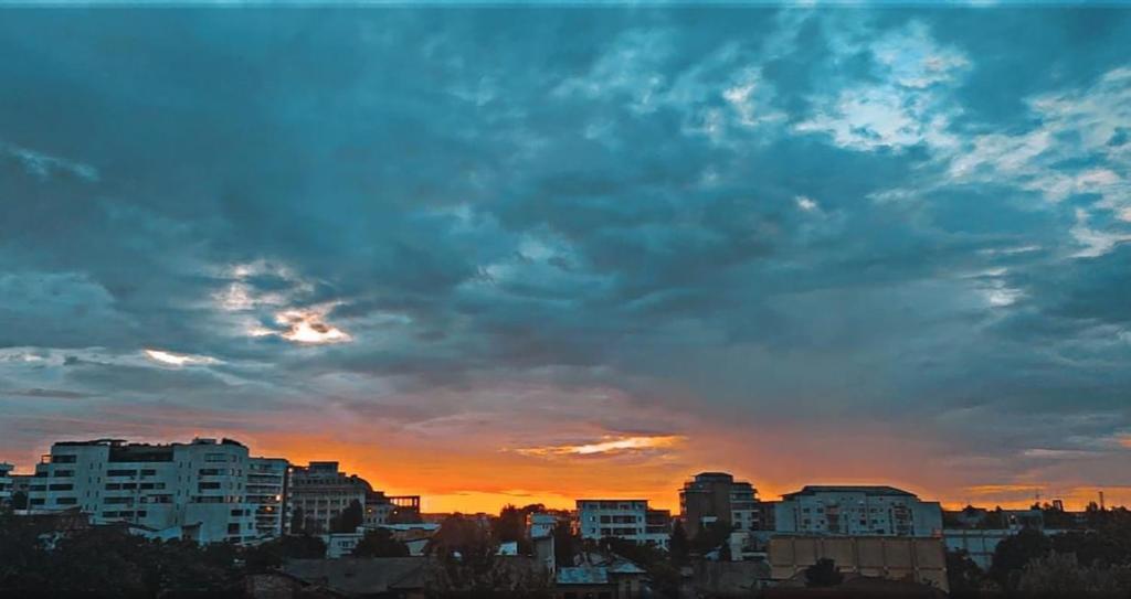 Uptown Sunrise STUDIO, Bucharest (updated prices 2024)