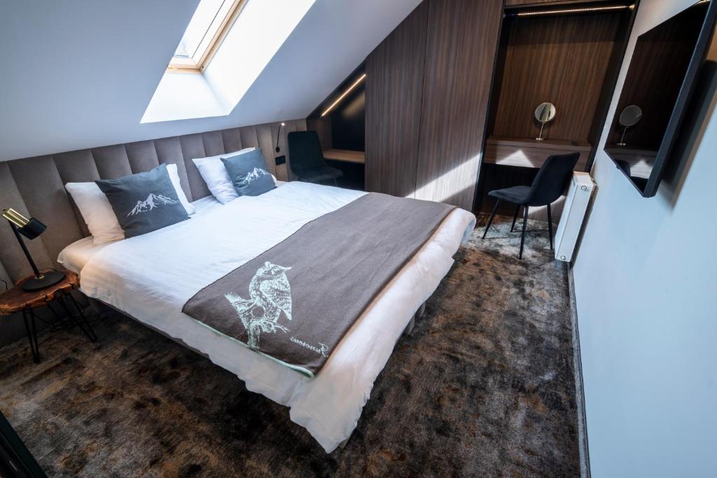 Posteľ alebo postele v izbe v ubytovaní SZKLARSKA VIEW Luxury Apartment Jacuzzi