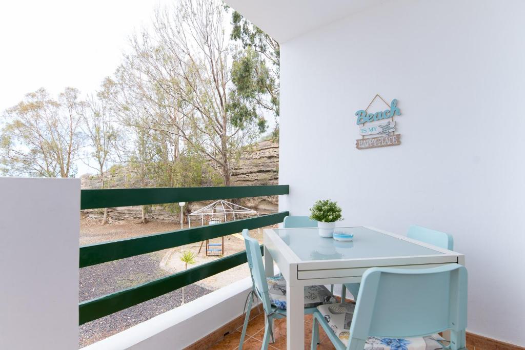 A balcony or terrace at Sea View, Newly Renovated, 2 Bedrooms Apartment in Costa Adeje