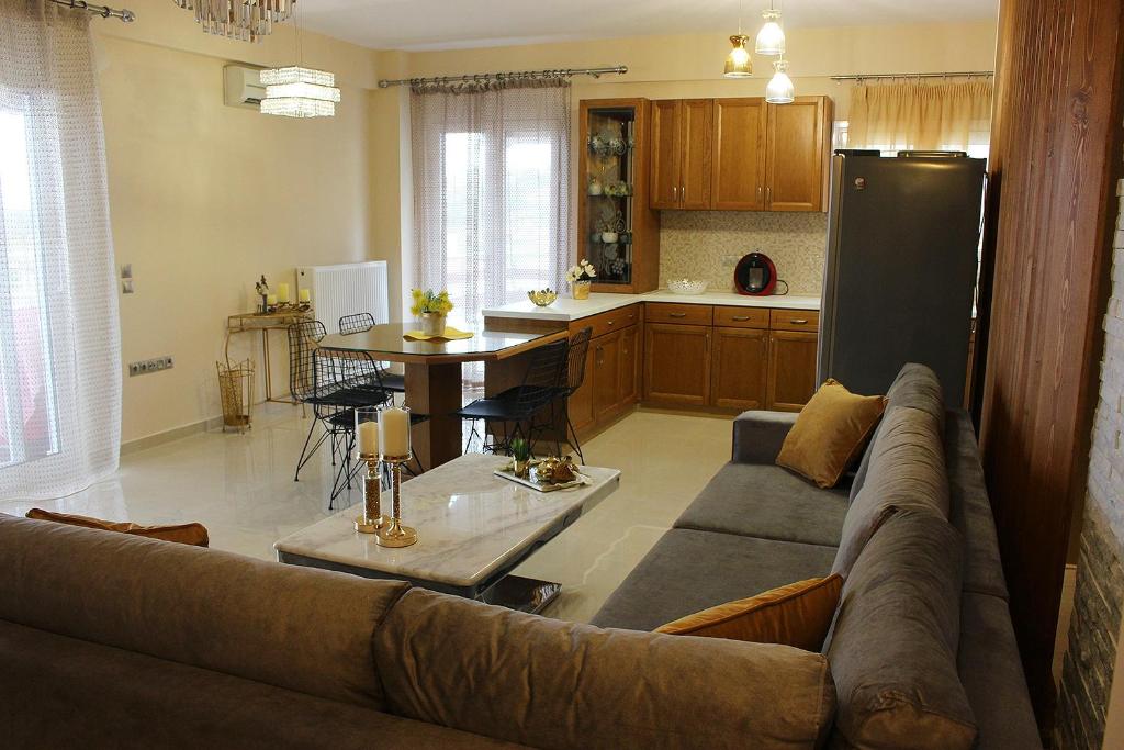 Kuchyň nebo kuchyňský kout v ubytování Elegant View - Trikala - 3BD Apt